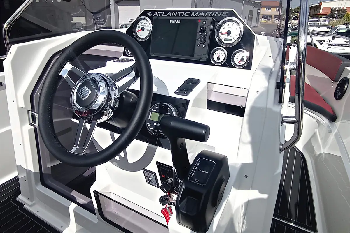 atlantic_marine_670_open_gallery_main_2