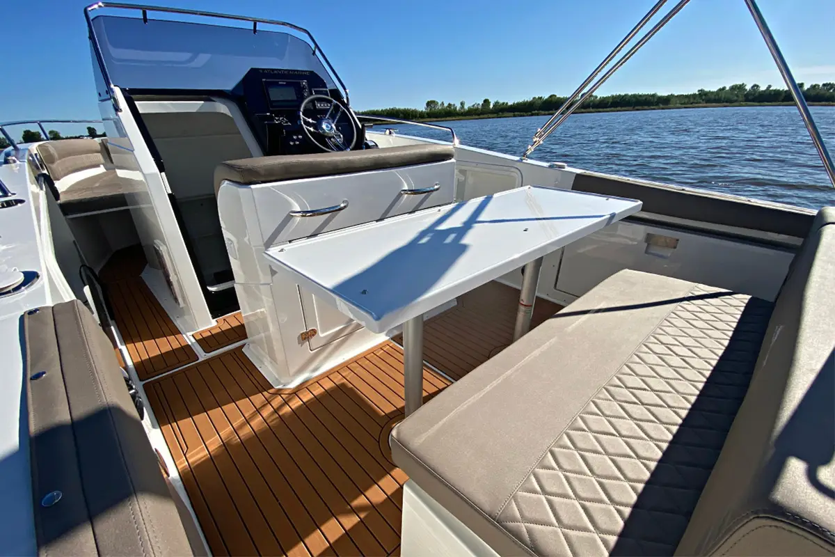 atlantic_marine_750_open_gallery_main_5